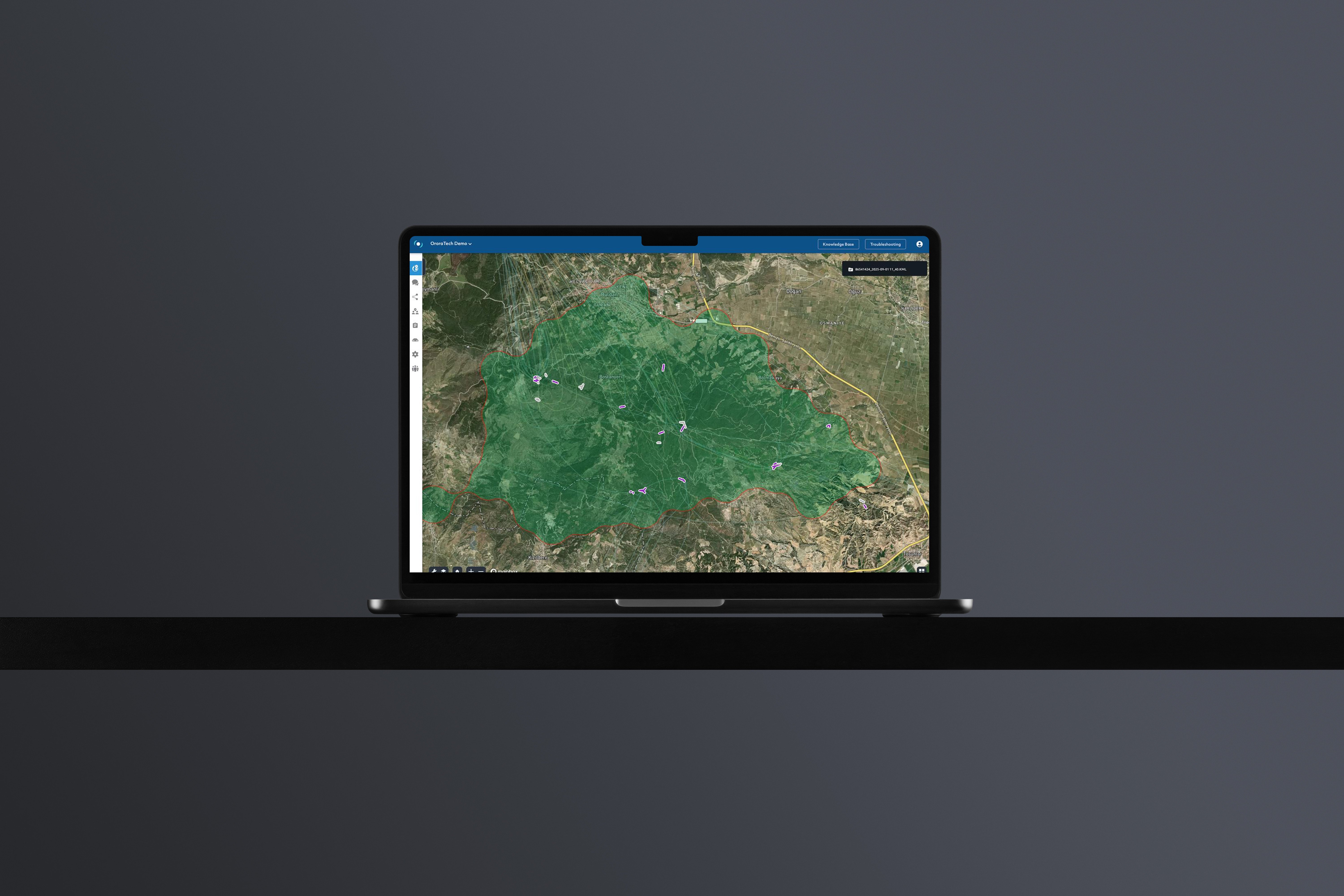 Image of computer showing software of wildfire mapping